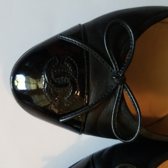 CHANEL Lambskin Patent Toe Ballerina Flats - Picture 7 of 13